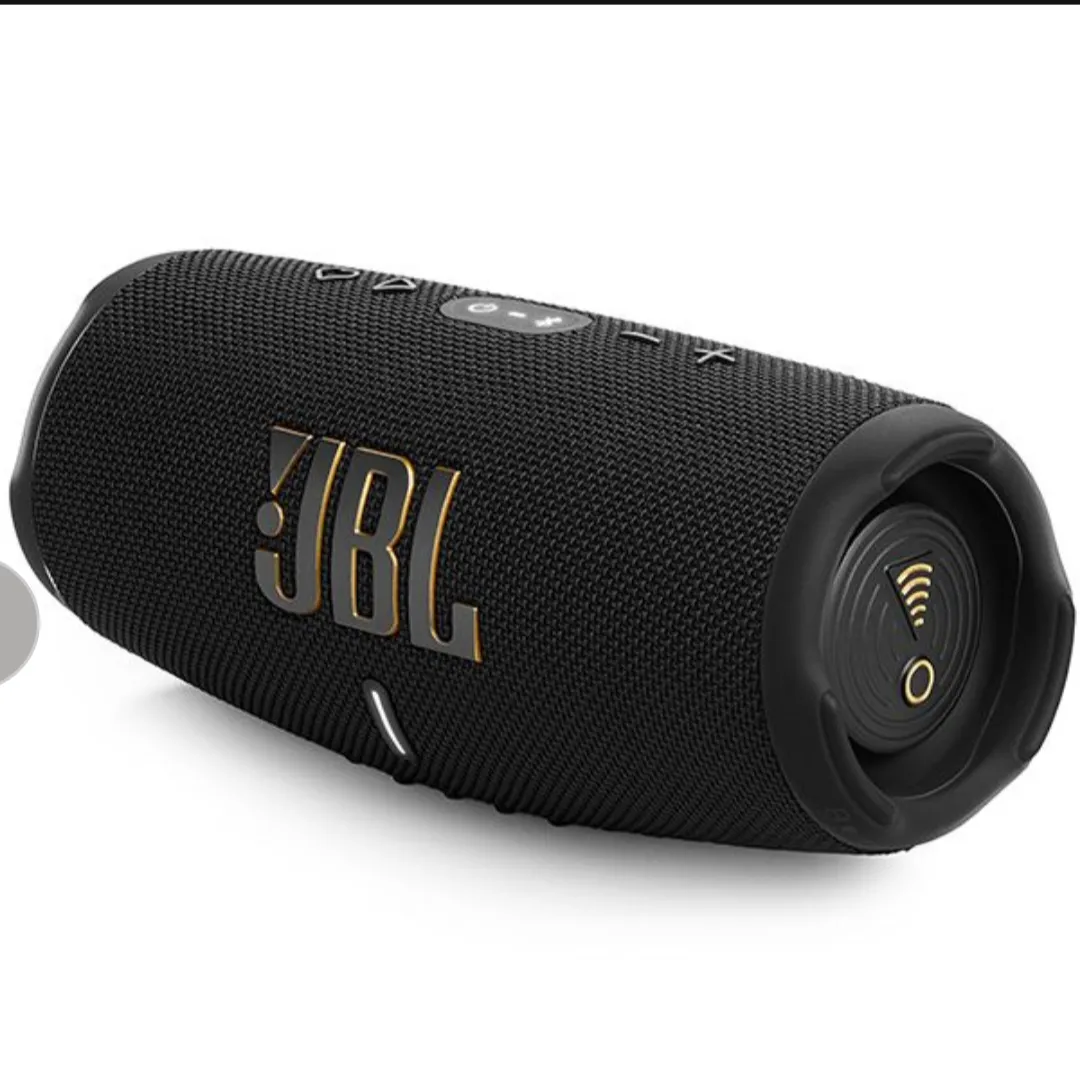 Someone get me a speaker 🥺
